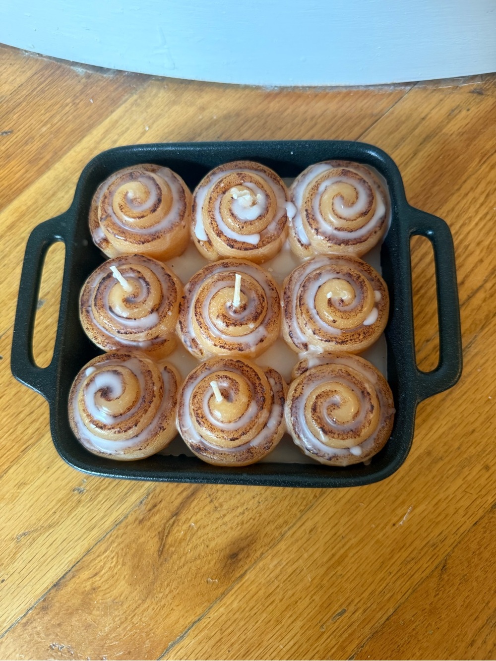 Ashland Fall cinnamon roll scented candle